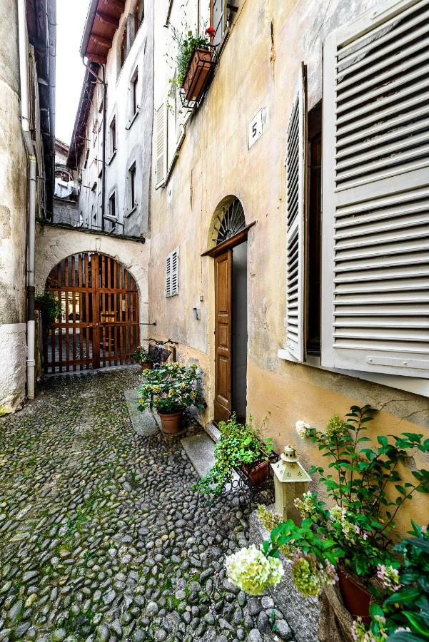 Al vicolo del Gallo Varallo Esterno foto