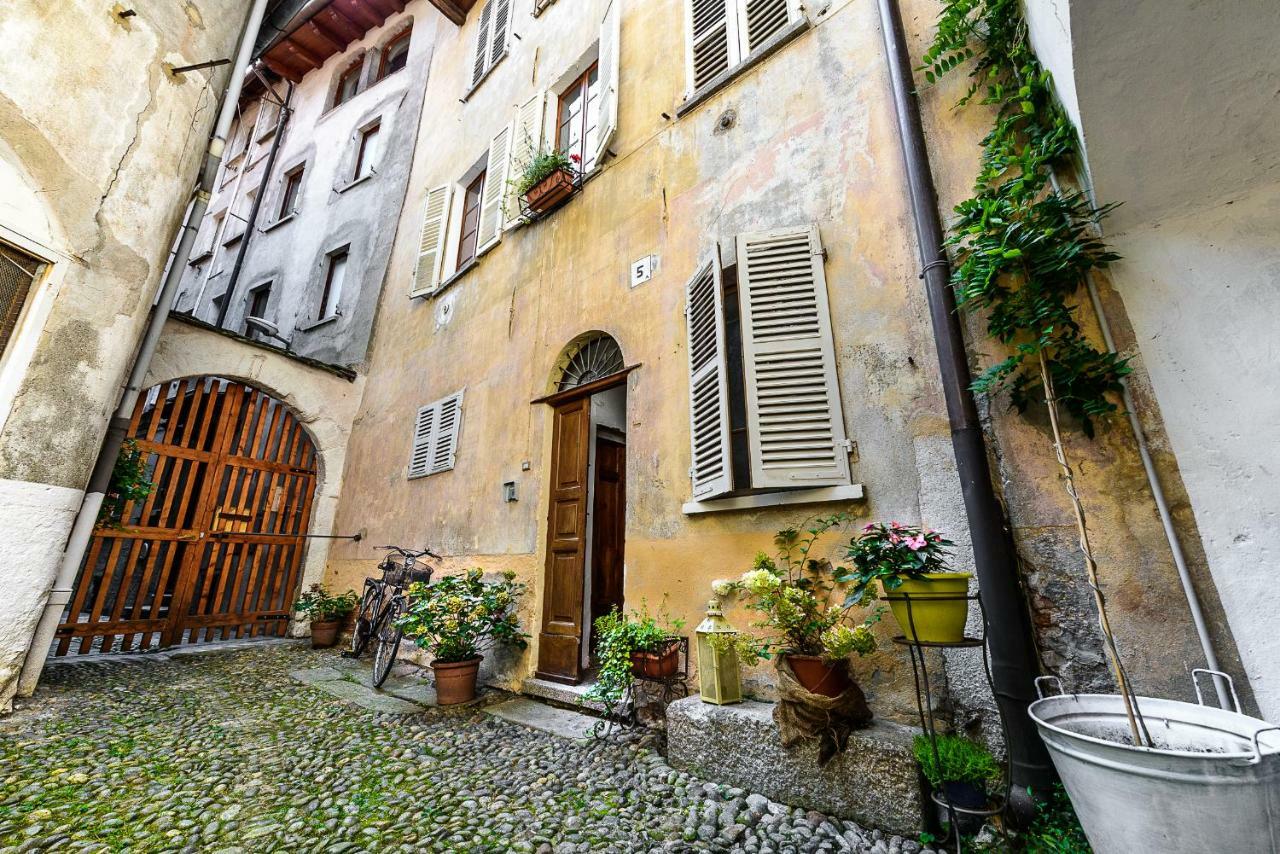 Al vicolo del Gallo Varallo Esterno foto