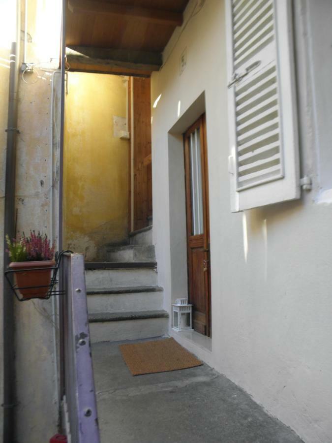 Al vicolo del Gallo Varallo Esterno foto