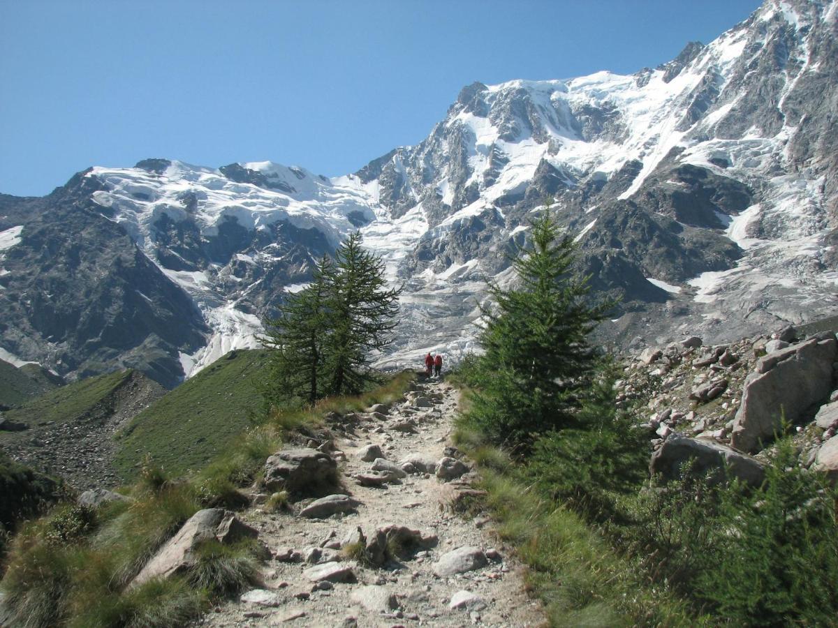 Al vicolo del Gallo Varallo Esterno foto